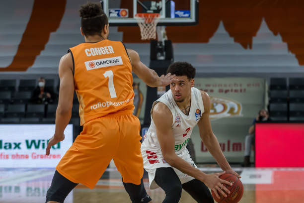 移动速度依 移动速度依